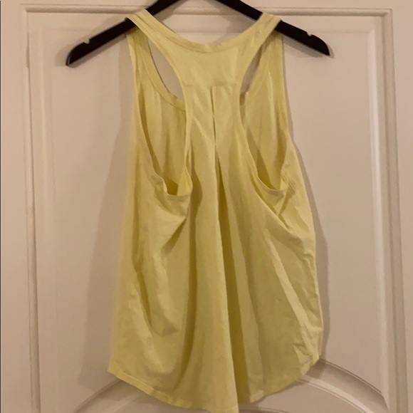 Yellow tank - Picture 2 of 2